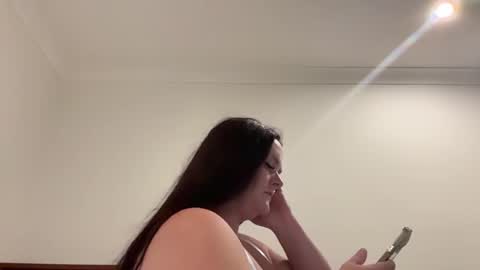 carinabro10 online show from June 10, 2026, 8:35 am