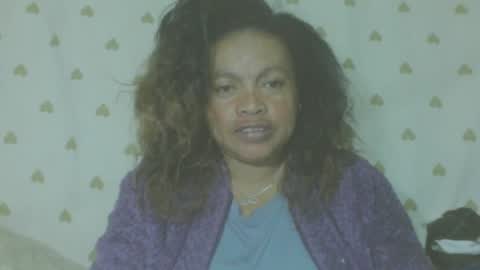 carinesexy69 online show from June 13, 2026, 2:37 pm