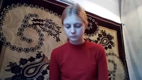Kira online show from May 15, 2026, 2:18 am