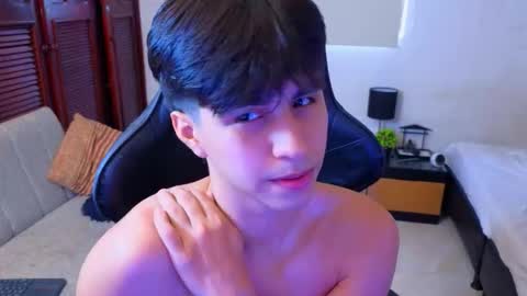 Snapshot of carl_dixon chatting on October 5, 2025, 5:22 pm carl_dixon online show from October 5, 2025, 5:22 pm