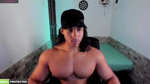 Snapshot of carl_smithh chatting on November 4, 2025, 1:05 am Carl online show from November 4, 2025, 1:05 am