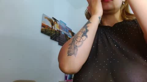 Carla online show from February 5, 2025, 11:34 am