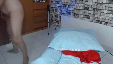 Snapshot of carla_lopera chatting on February 21, 2025, 9:00 pm Carla online show from February 21, 2025, 9:00 pm