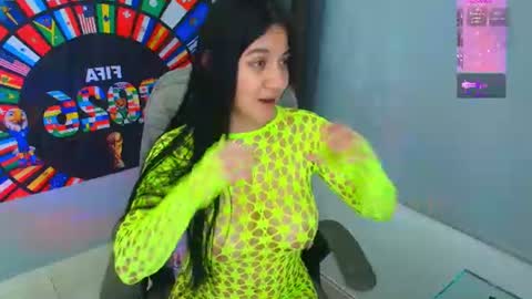 Carla online show from July 10, 2026, 9:28 pm