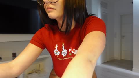 Snapshot of carla_secretary chatting on December 30, 2024, 7:32 pm carla_secretary online show from December 30, 2024, 7:32 pm