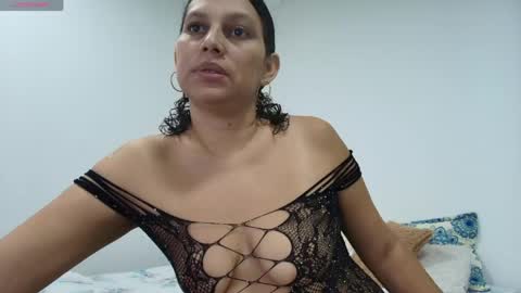 carlaantonellii online show from May 20, 2026, 1:06 pm