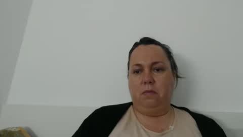 Snapshot of carlaruth chatting on April 12, 2026, 4:17 am Carlaruth online show from April 12, 2026, 4:17 am