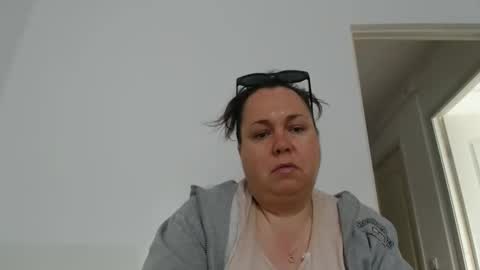 Snapshot of carlaruth chatting on April 13, 2026, 4:40 am Carlaruth online show from April 13, 2026, 4:40 am