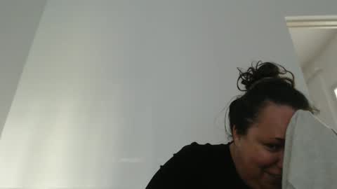Snapshot of carlaruth chatting on April 14, 2026, 3:07 pm Carlaruth online show from April 14, 2026, 3:07 pm