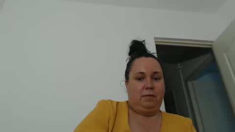 Snapshot of carlaruth chatting on April 29, 2026, 4:33 pm Carlaruth online show from April 29, 2026, 4:33 pm