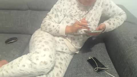 Snapshot of carlasweet00 chatting on December 2, 2024, 12:09 am carlasweet00 online show from December 2, 2024, 12:09 am