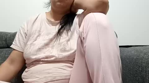 Snapshot of carlasweet00 chatting on March 1, 2025, 1:00 am carlasweet00 online show from March 1, 2025, 1:00 am