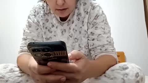 Snapshot of carlasweet00 chatting on December 5, 2025, 6:22 am carlasweet00 online show from December 5, 2025, 6:22 am