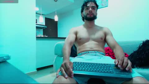 Snapshot of carlbadams96 chatting on October 26, 2025, 10:47 pm sebasfit online show from October 26, 2025, 10:47 pm