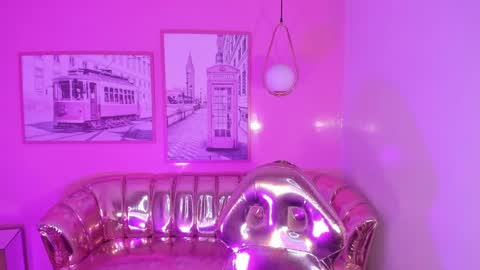 Snapshot of carlie_mayer chatting on February 26, 2025, 4:14 am CARLYE online show from February 26, 2025, 4:14 am