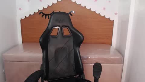 Snapshot of carlie_mayer chatting on November 13, 2025, 3:55 pm CARLYE online show from November 13, 2025, 3:55 pm