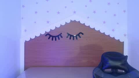 CARLYE   online show from December 20, 2025, 3:24 am