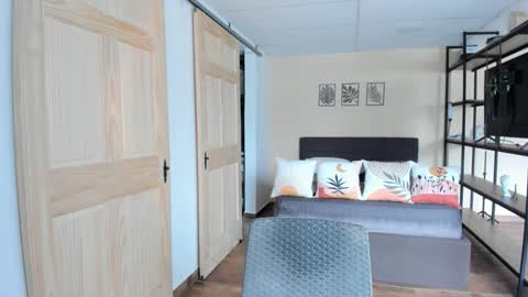 carlin1511 online show from November 22, 2025, 7:13 pm