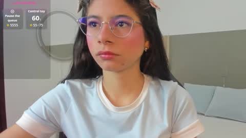 C A R L I N A online show from February 9, 2026, 12:31 pm