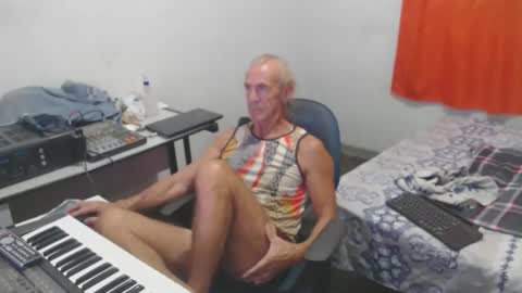 carlos online show from May 7, 2026, 1:55 am