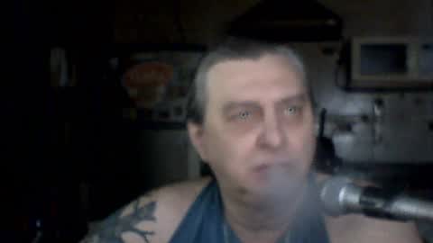 carlos712009 online show from June 14, 2026, 5:53 am