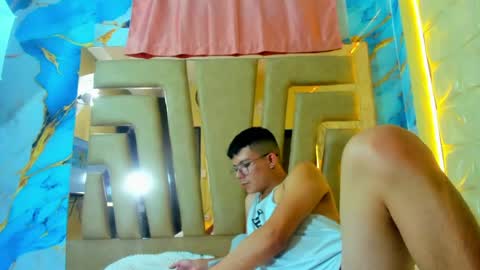 carlos_vegaa online show from April 18, 2026, 7:07 pm