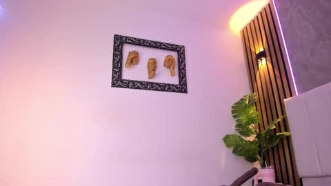 Snapshot of carlotta_velour chatting on March 27, 2026, 8:26 am Carlotta Velour online show from March 27, 2026, 8:26 am