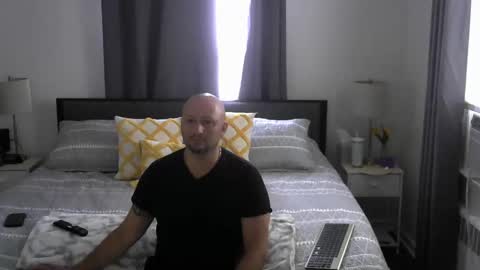 Carl online show from June 5, 2026, 2:34 pm