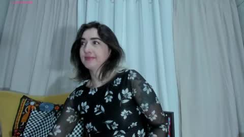 Snapshot of carly_grasso chatting on June 7, 2026, 3:43 am carly grasso online show from June 7, 2026, 3:43 am