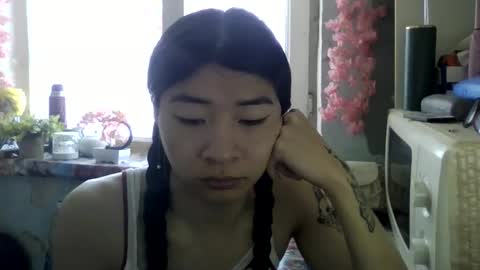 CarlyJoy online show from May 1, 2026, 8:41 am