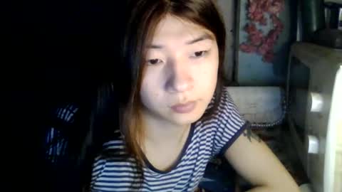 Snapshot of carlyjoy chatting on June 4, 2026, 5:52 pm CarlyJoy online show from June 4, 2026, 5:52 pm