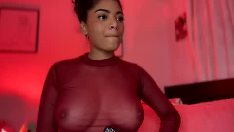 Snapshot of carlymonroee_ chatting on March 9, 2025, 2:50 am Littlecarly online show from March 9, 2025, 2:50 am
