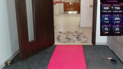 Snapshot of carmela_fox chatting on February 20, 2025, 12:47 pm Carmela online show from February 20, 2025, 12:47 pm