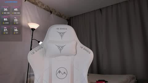 Snapshot of carmelinarolstad chatting on October 28, 2025, 2:26 am Alexa online show from October 28, 2025, 2:26 am