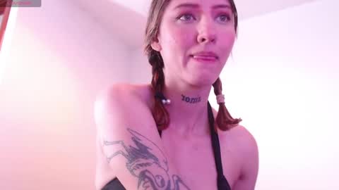 carmennrusso online show from January 30, 2025, 8:10 pm