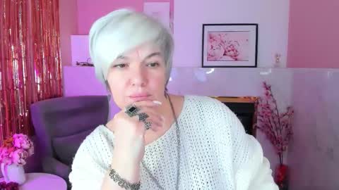 Carmen online show from January 18, 2026, 8:34 pm