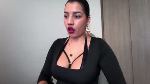 carmesix__ online show from July 27, 2026, 4:58 pm
