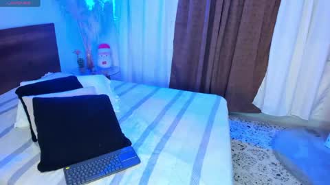 Snapshot of carmillaross chatting on May 2, 2026, 9:20 pm CARMILLA ROSS online show from May 2, 2026, 9:20 pm