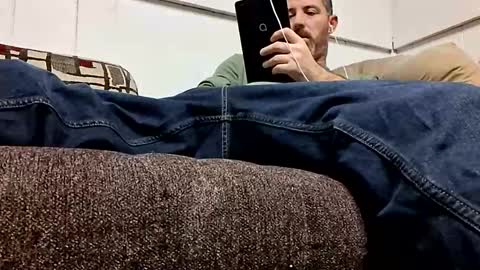 Snapshot of carney1133 chatting on October 19, 2025, 2:34 am carney1133 online show from October 19, 2025, 2:34 am