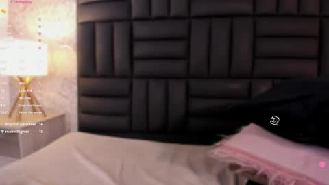 Snapshot of caro_martinezz chatting on January 31, 2025, 8:11 am online show from January 31, 2025, 8:11 am