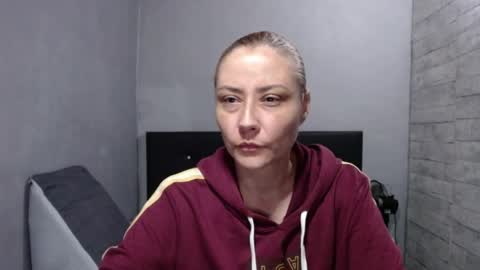 Caro milf  online show from April 7, 2026, 10:48 am
