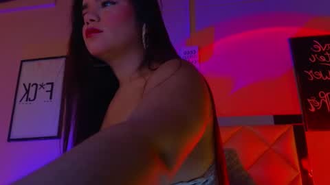 Carolina   online show from February 18, 2025, 8:49 am