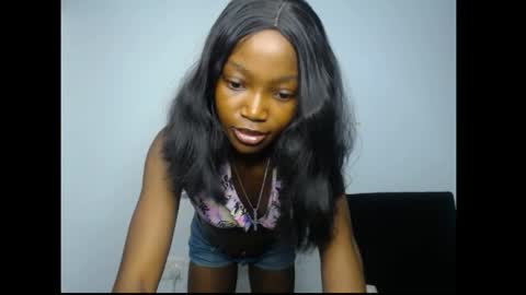 caroline online show from May 1, 2026, 4:39 am