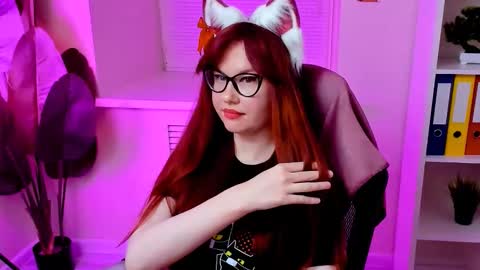 Snapshot of carol_carmen chatting on November 22, 2025, 11:04 pm Carol online show from November 22, 2025, 11:04 pm