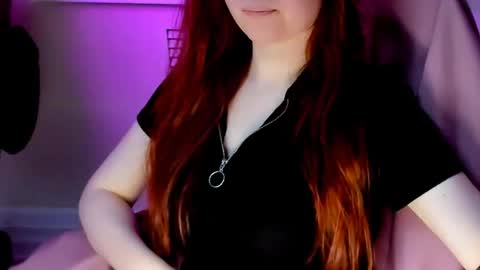 Snapshot of carol_carmen chatting on May 5, 2026, 12:40 am Carol online show from May 5, 2026, 12:40 am