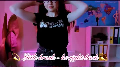 Snapshot of carol_carmen chatting on May 15, 2026, 11:45 pm Carol online show from May 15, 2026, 11:45 pm