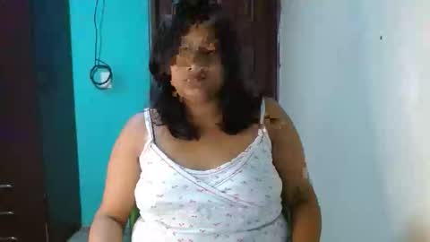 Snapshot of carol_lil1 chatting on March 31, 2026, 4:24 am carol_lil1 online show from March 31, 2026, 4:24 am