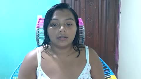 Snapshot of carol_lil1 chatting on July 9, 2026, 2:04 am carol_lil1 online show from July 9, 2026, 2:04 am