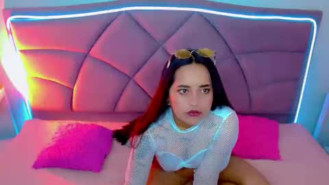 Snapshot of carolaine01 chatting on November 13, 2025, 3:00 pm Carolaine01 online show from November 13, 2025, 3:00 pm