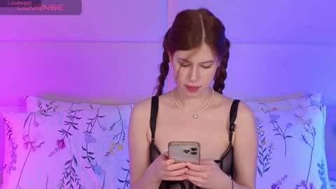 Snapshot of carolainemyers chatting on November 28, 2025, 8:00 pm carolainemyers online show from November 28, 2025, 8:00 pm